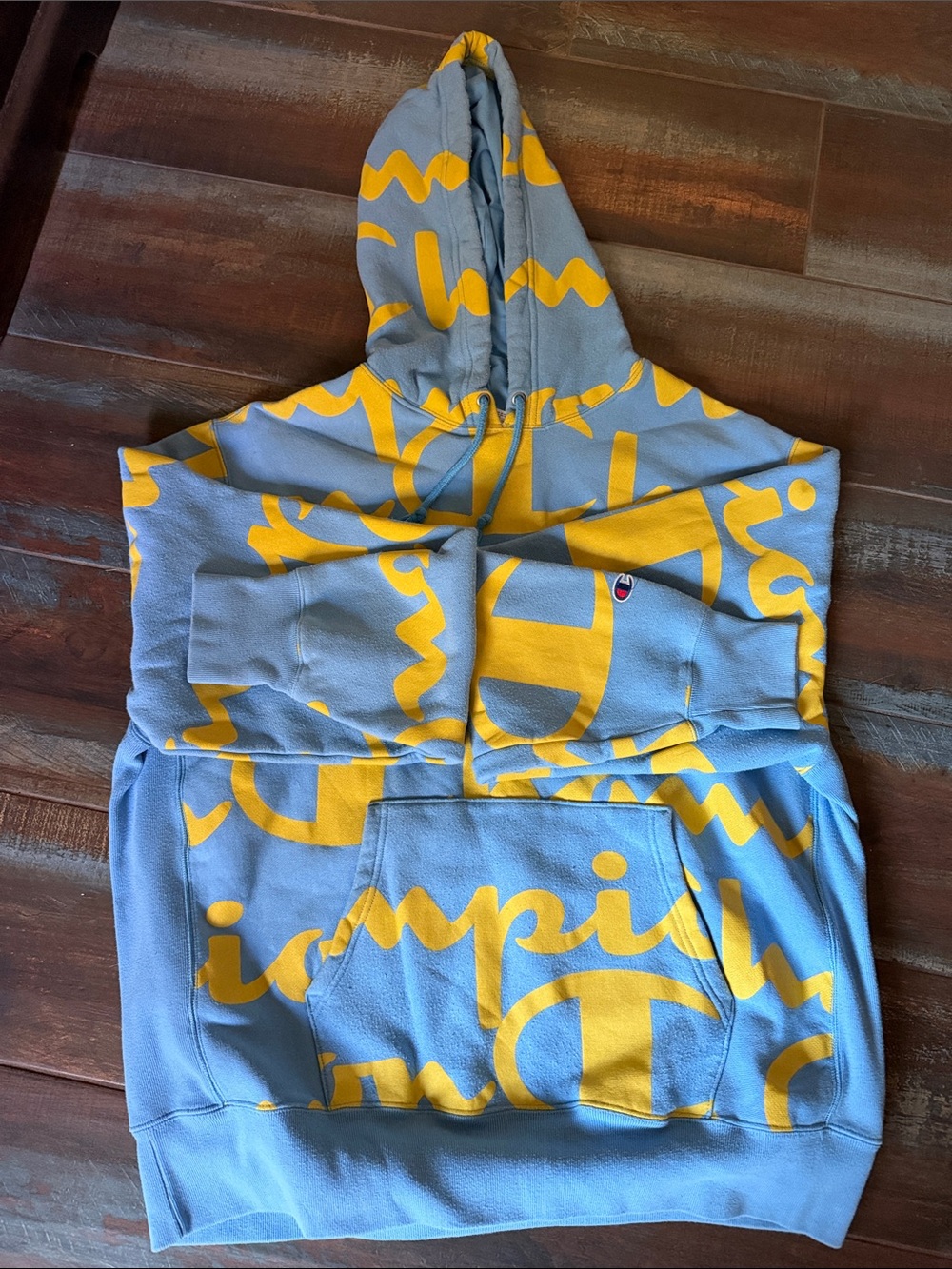 Men Champion light blue hoodie XL